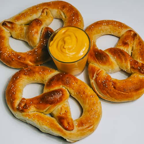 Multiple-Pretzels-&-Dip-from-the-Pretzel-Place-Middlebury.jpg